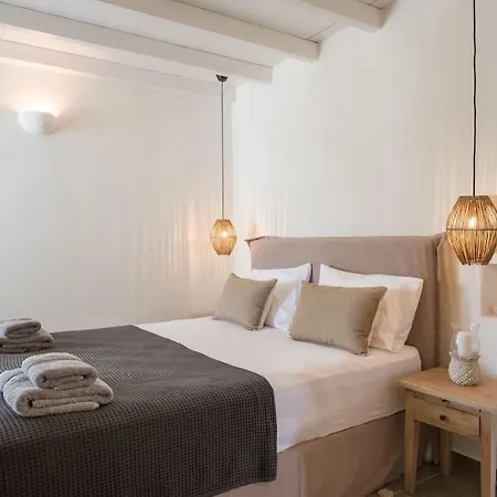 Klar, On The Outskirts Of , Paros * Naousa (Paros)