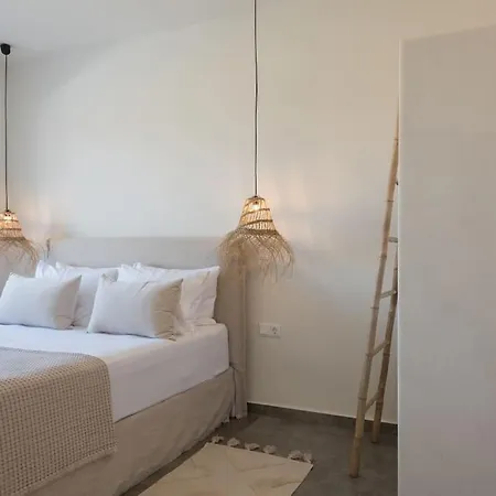 Klar, On The Outskirts Of , Paros * Nausa