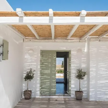Klar, On The Outskirts Of , Paros * Nausa