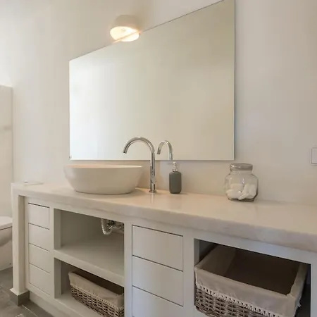 Klar, On The Outskirts Of , Paros * Nausa