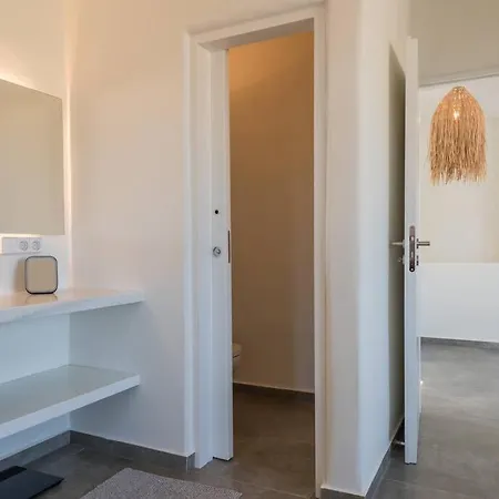 Klar, On The Outskirts Of , Paros Willa Nausa